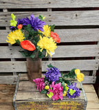 18" Silk Mum and Rannuculus Bush x 9