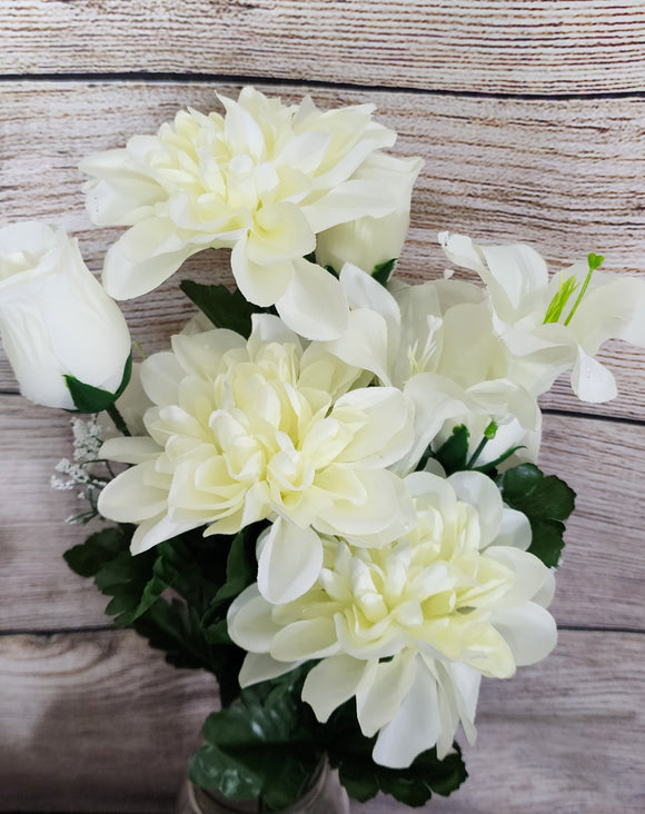 Cream Lily Rose Mum x14