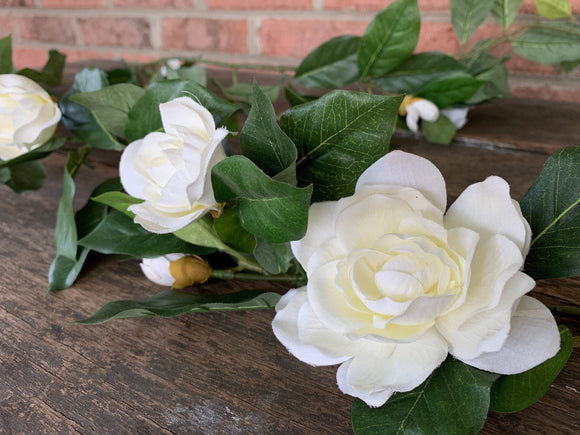 6' White Gardenia Garland x16