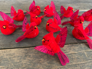 12 pcs - 2.75" Artificial Cardinals Open Wing