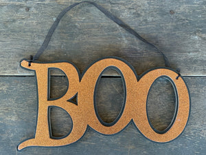 “BOO” Halloween Glitter Sign